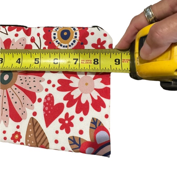 Red and White Floral Zip Close Cosmetic Bag - Picture 2 of 4